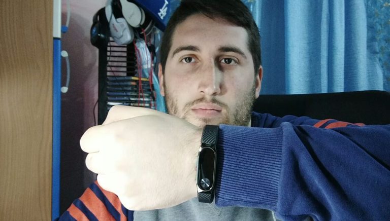 XIAOMI MI BAND 2 – FINALMENTE IL TESTO SUL DISPLAY